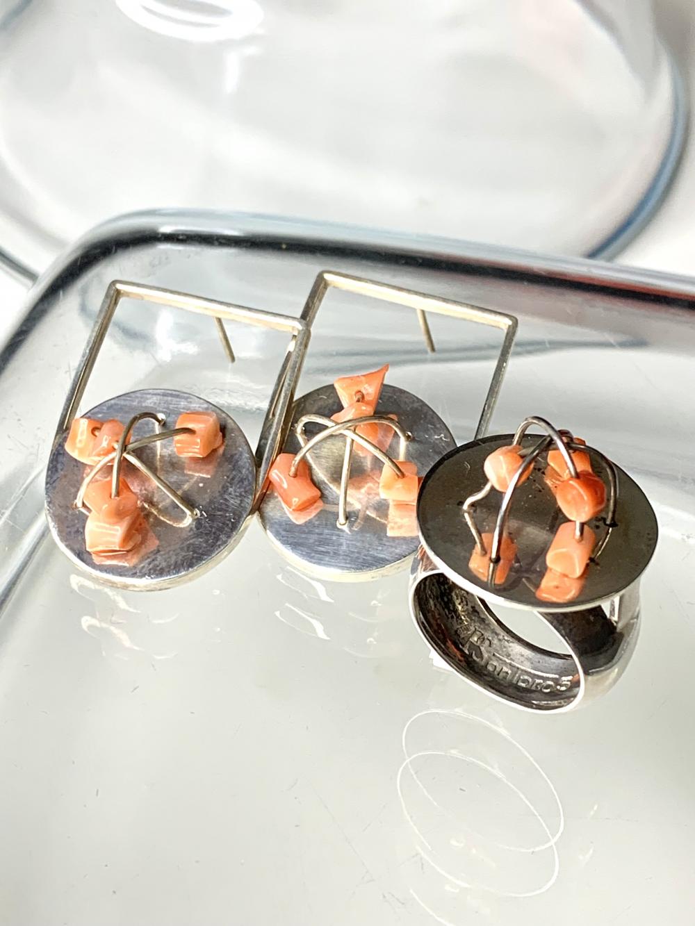 Brinco Contido, metal mais Corais do Mar