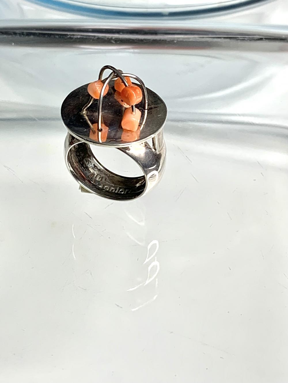 Brinco Contido, metal mais Corais do Mar